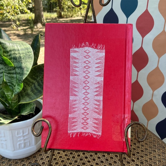 Pauline Johnson The Story of an American Indian by Lucie Hartley 1980 Hardback - Picture 2 of 13